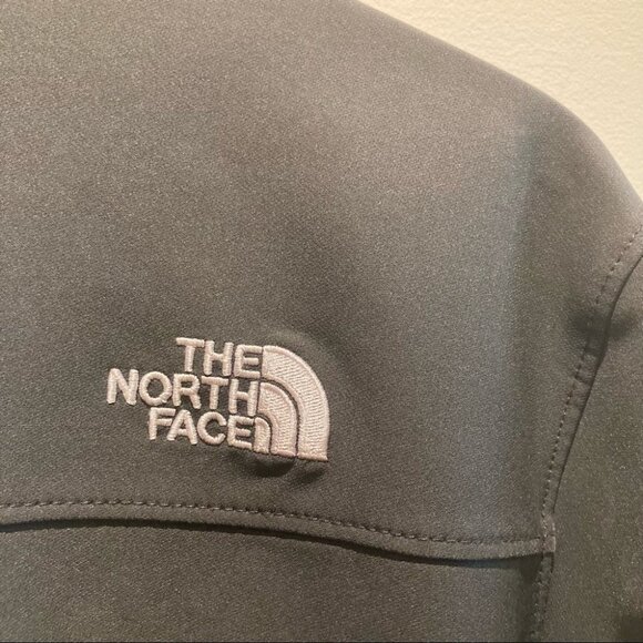 THE NORTH FACE Sz M Soft Shell Many Pockets and Drawstrings Mesh Jacket - Picture 7 of 14